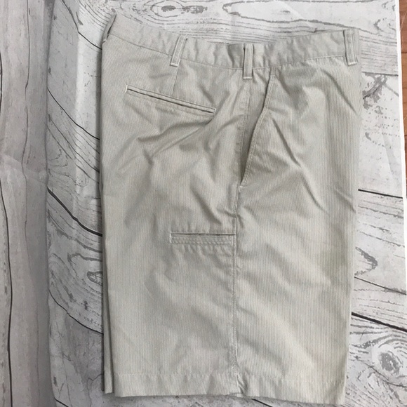 Champions Tour Golf Shorts Size 36 Reg - Picture 1 of 4